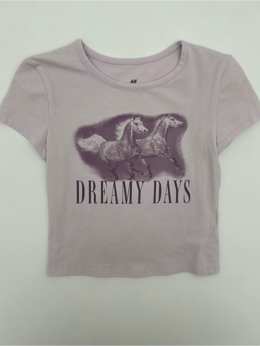 H&M Lilac Crewneck Tee with Subtle Graphic Size 8-10